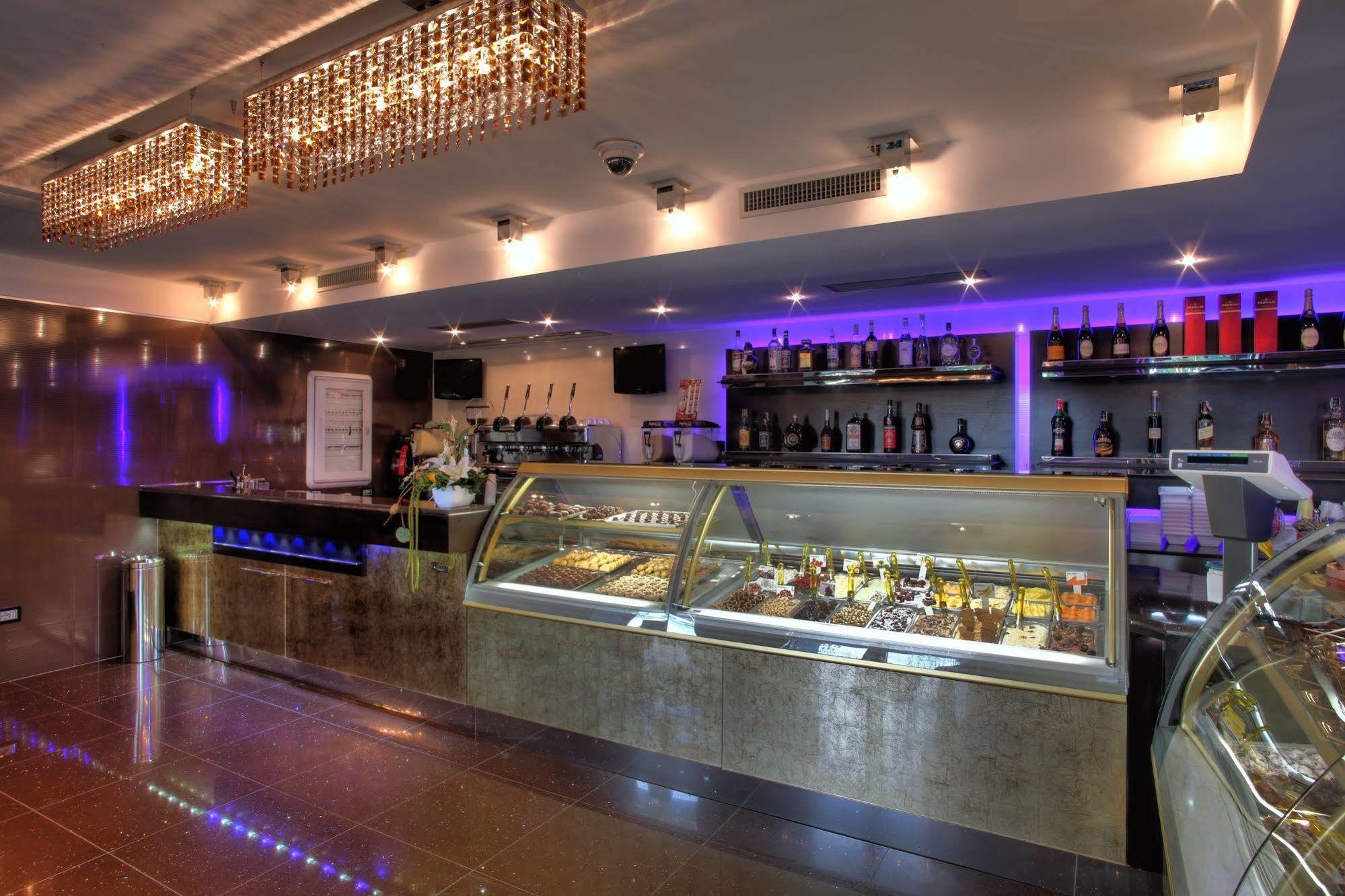 Hotel Cenacolo Somma Vesuviana Extérieur photo